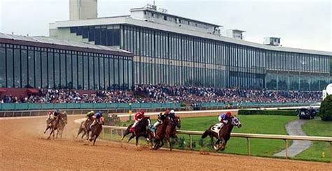 horse racing tracks in wisconsin.